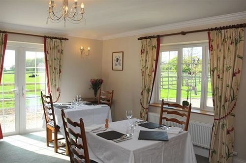 The Paddock Bed and Breakfast Haverfordwest Esterno foto